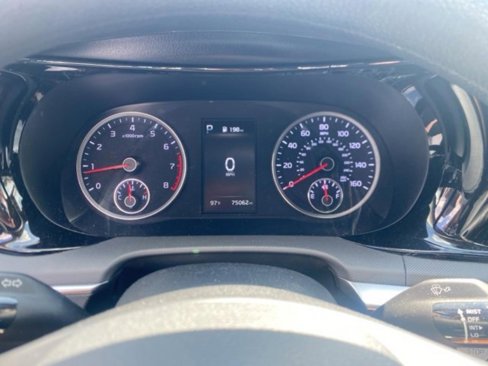 Used 2023 Kia K5 LXS image 13