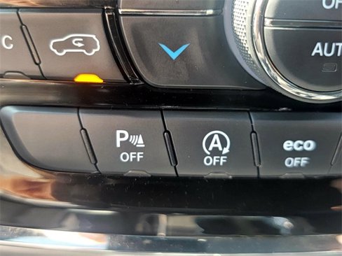 Used 2019 Jeep Grand Cherokee Limited image 23