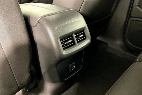 Used 2022 GMC Terrain SLE image 33