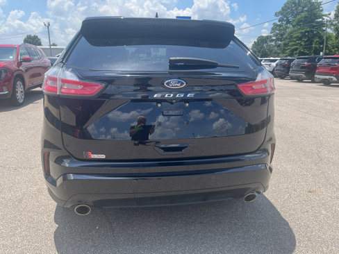 Used 2021 Ford Edge ST-Line image 4