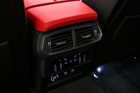 Used 2022 Lamborghini Urus image 26