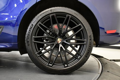Certified 2023 Porsche Macan GTS image 16