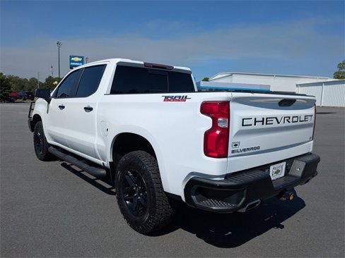 Used 2020 Chevrolet Silverado 1500 LT Trail Boss image 6