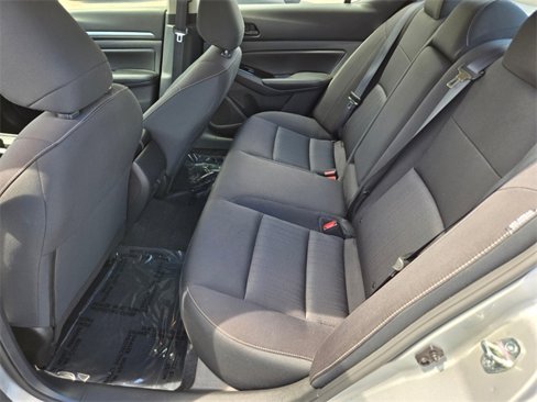 Used 2023 Nissan Altima 2.5 SV image 14
