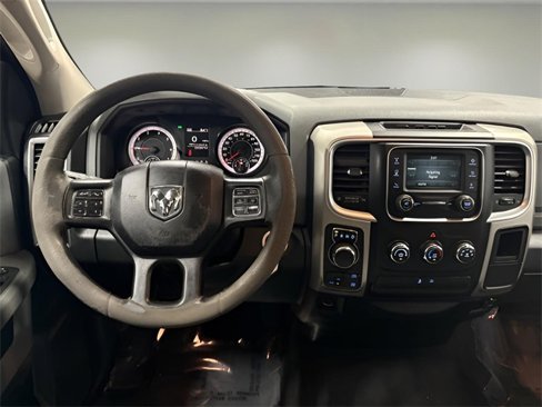 Used 2017 RAM 1500 Classic SLT image 2