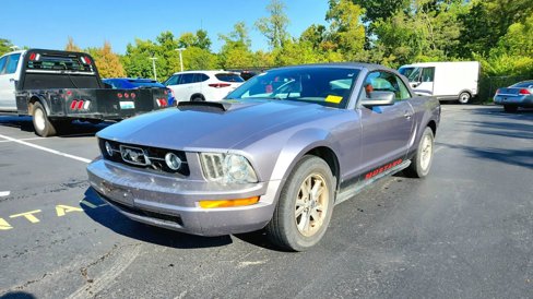 Used 2006 Ford Mustang Convertible image 4