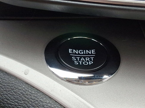 Used 2023 Ford Explorer XLT w/ Equipment Group 202A image 27
