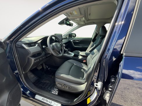 Used 2024 Toyota RAV4 XLE Premium image 19
