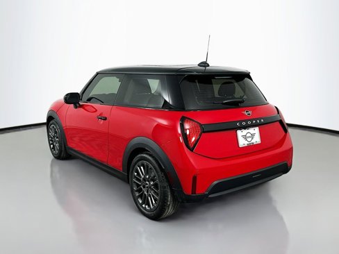 New 2025 MINI Cooper 2-Door Hardtop image 7