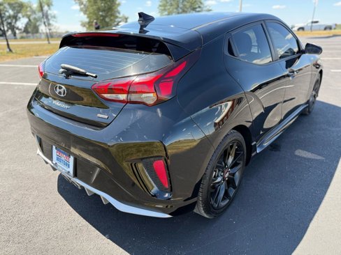 Used 2021 Hyundai Veloster Turbo R-Spec image 4