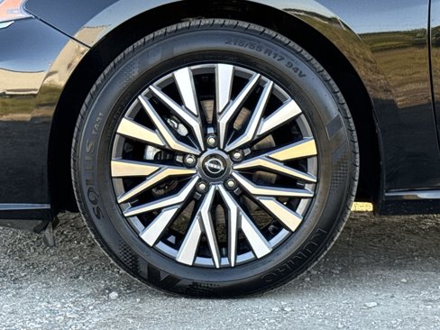 Used 2023 Nissan Altima 2.5 SV image 12