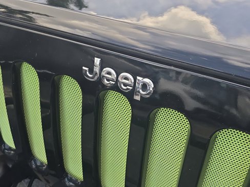 Used 2012 Jeep Wrangler Sahara w/ Connectivity Group image 11