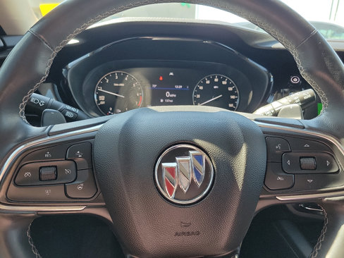 Used 2023 Buick Envision Preferred image 19