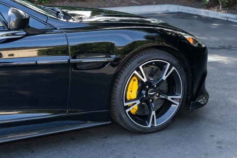Used 2018 Aston Martin Vanquish S image 8