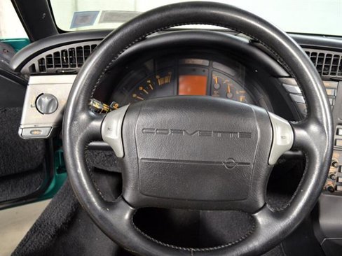 Used 1991 Chevrolet Corvette Convertible image 19