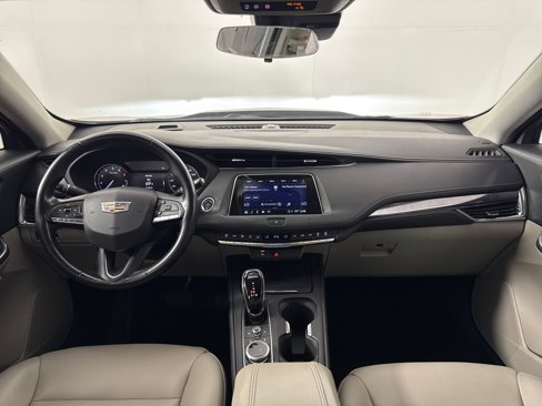 Used 2021 Cadillac XT4 Luxury image 17
