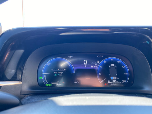 Used 2023 Toyota Crown image 7