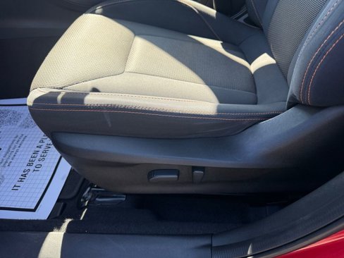 Used 2021 Subaru Crosstrek 2.0i Premium w/ Moonroof Package image 16