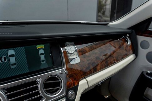 Used 2012 Rolls-Royce Ghost image 61