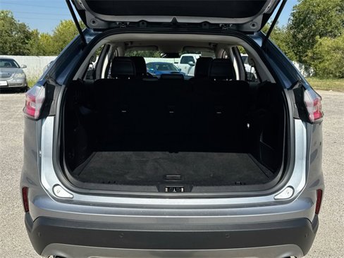 Used 2020 Ford Edge SEL image 22