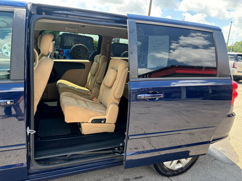 Used 2016 Dodge Grand Caravan SE w/ Quick Order Package 29E SE image 16