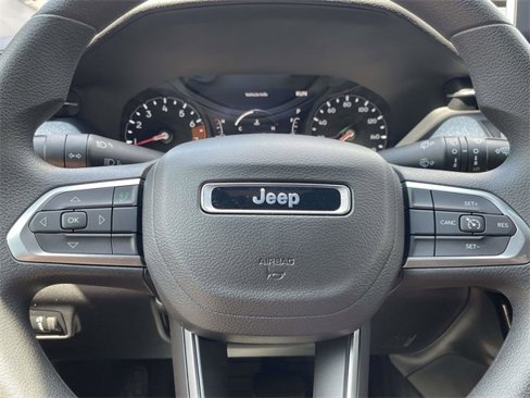 Used 2024 Jeep Compass Sport image 19
