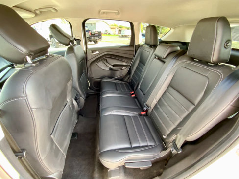 Used 2019 Ford Escape SEL image 27