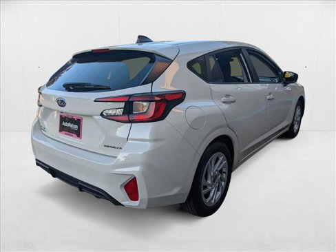 Used 2025 Subaru Impreza 2.0i image 2