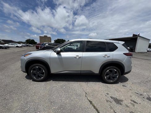 Used 2024 Nissan Rogue SV image 17