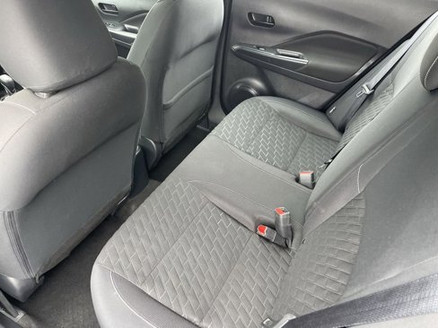 Used 2021 Nissan Kicks S image 22