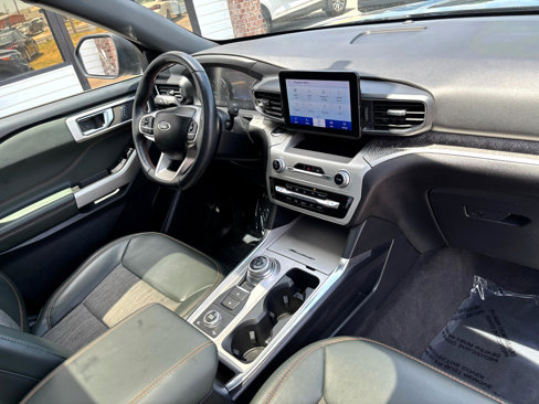 Used 2022 Ford Explorer Timberline image 12