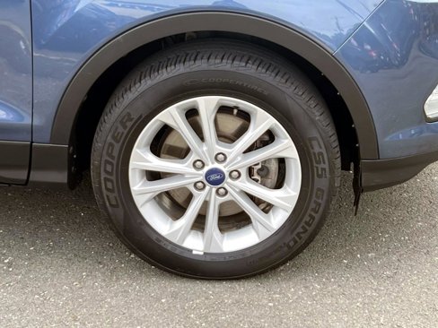 Used 2018 Ford Escape SE image 6