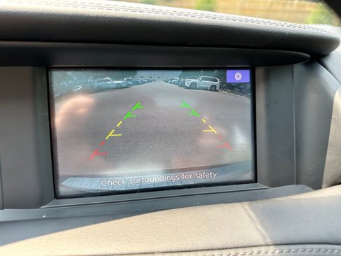 Used 2017 INFINITI QX30 Premium w/ Navigation Package image 21