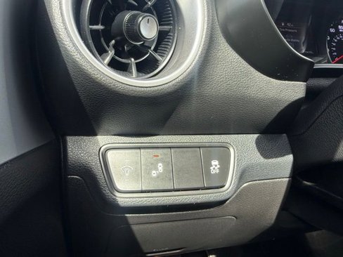 Used 2023 Kia Forte LXS w/ LXS Technology Package image 27