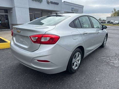 Used 2017 Chevrolet Cruze LS image 6