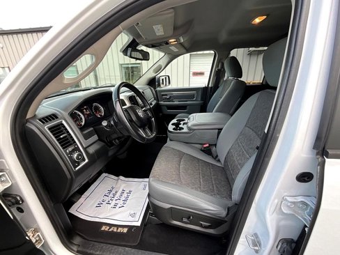 Used 2015 RAM 1500 SLT image 16