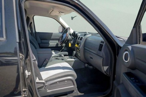 Used 2007 Dodge Nitro SXT image 13