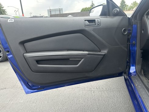 Used 2013 Ford Mustang Coupe image 17