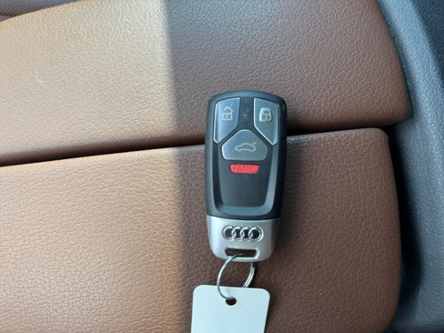 Used 2018 Audi Q7 3.0T Prestige w/ Prestige Package image 34