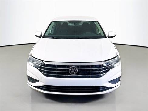 Used 2019 Volkswagen Jetta S image 2