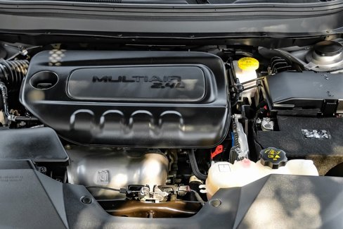 Used 2019 Jeep Cherokee Latitude Plus image 7