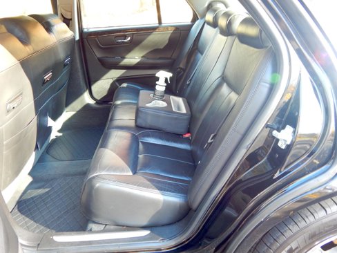 Used 2011 Cadillac DTS Limousine image 15
