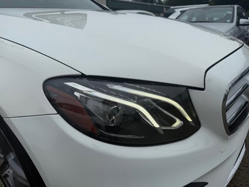 Used 2019 Mercedes-Benz E 300 4MATIC w/ Premium 1 Package image 17