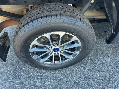 Used 2018 Ford F150 XLT w/ Equipment Group 302A Luxury image 6