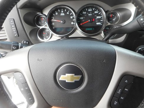 Used 2011 Chevrolet Silverado 2500 LT w/ Interior Plus Package image 11