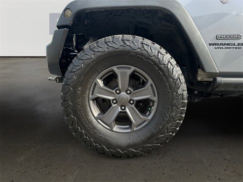 Used 2017 Jeep Wrangler Unlimited Rubicon image 10