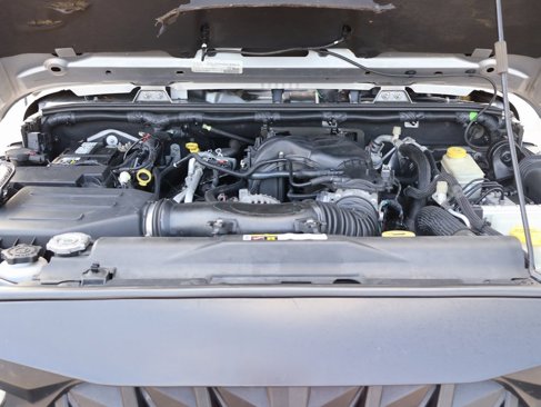 Used 2016 Jeep Wrangler Unlimited Rubicon image 36