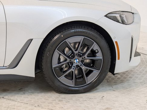 New 2025 BMW i4 eDrive40 w/ Parking Assistance Package image 10