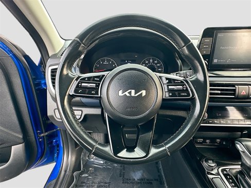 Used 2023 Kia Seltos S image 11