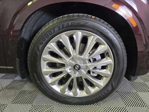 Used 2020 Hyundai Palisade Limited image 3